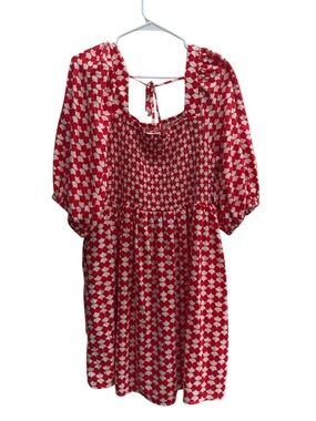 Plus size 1X. Red & White Patterned Smocked Summer Dress